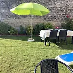 D'hotes La Maximinoise Parking Prive A 5mn De Chantilly Et A Proximite De Senlis Et Autoroute A1,parc Asterix, Pierrefonds, Compiegne, Aeroport Roissy Charles De Gaulle 3*