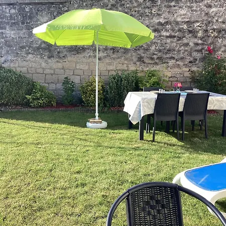 Suite 30M2 La Maximinoise Parking Prive, Wifi, Espace De Travail, Petit Dejeuner Inclus A 5Mn De Chantilly Et A Proximite De Senlis Et Autoroute A1,Parc Asterix, Pierrefonds, Compiegne, Aeroport Roissy Charles De Gaulle 3*