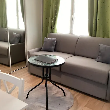 Bed & Breakfast D'hotes La Maximinoise A 5mn De Chantilly Et A Proximite De Senlis, Parc Asterix, Pierrefonds, Compiegne, Aeroport Roissy Charles De Gaulle *