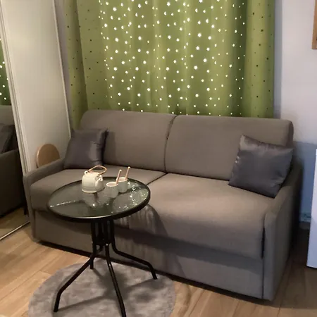 D'hotes La Maximinoise Parking Prive A 5mn De Chantilly Et A Proximite De Senlis Et Autoroute A1,parc Asterix, Pierrefonds, Compiegne, Aeroport Roissy Charles De Gaulle Bed & Breakfast