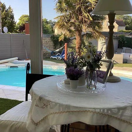 D'hotes La Maximinoise Parking Prive A 5mn De Chantilly Et A Proximite De Senlis Et Autoroute A1,parc Asterix, Pierrefonds, Compiegne, Aeroport Roissy Charles De Gaulle Bed & Breakfast